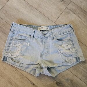 Abercrombie & Fitch Low Rise Distressed Denim Shorts Size 4/27